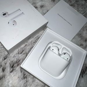 Brand New in Box Apple AirPods 2nd Gen. AUTHENTIC